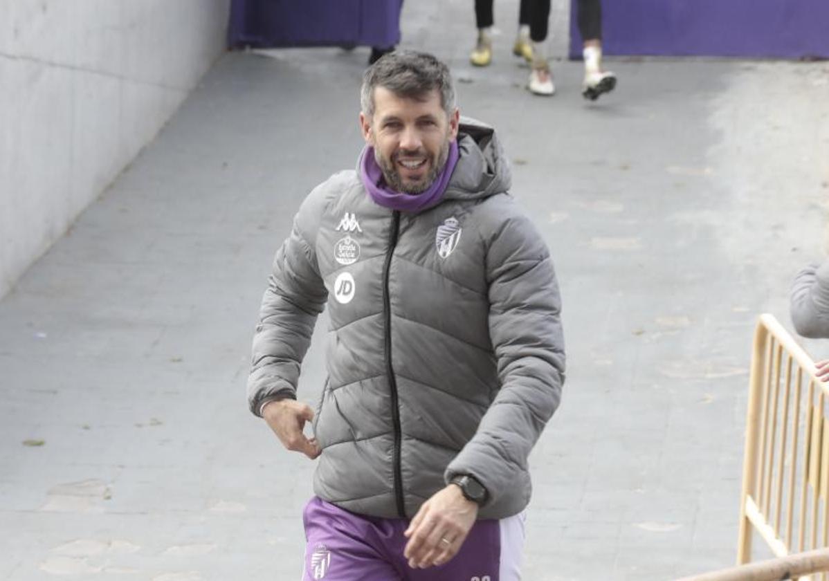 Pezzolano Defiende Que Su Trabajo Fortalece Al Real Valladolid Más Allá ...